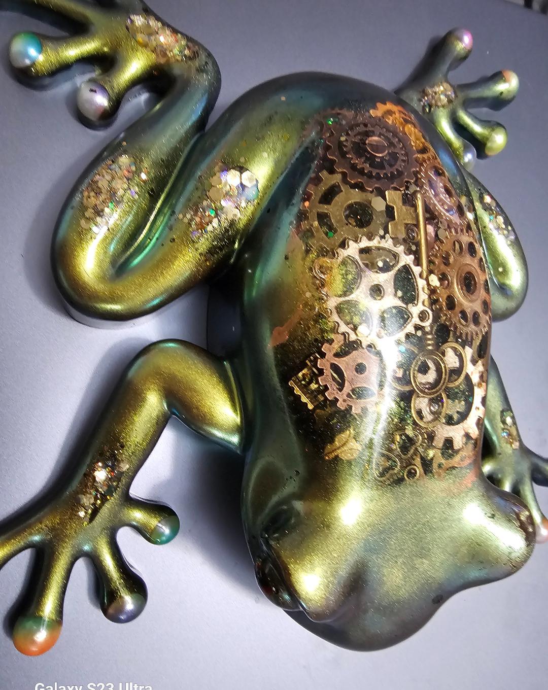 Giant Green Gears/Steampump Frog