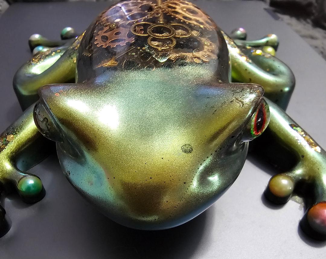 Giant Green Gears/Steampump Frog