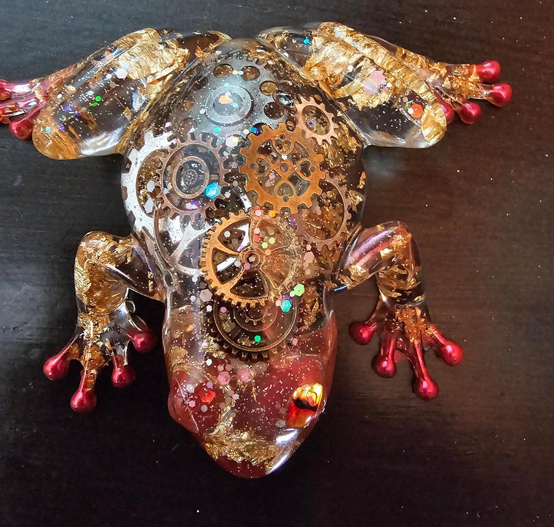 Red toes Steampunk Frog